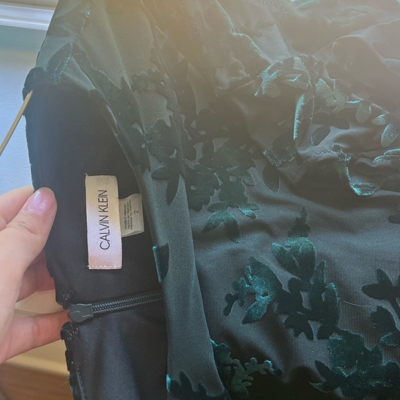 Calvin Klein green satin dress - Picture 6 of 6